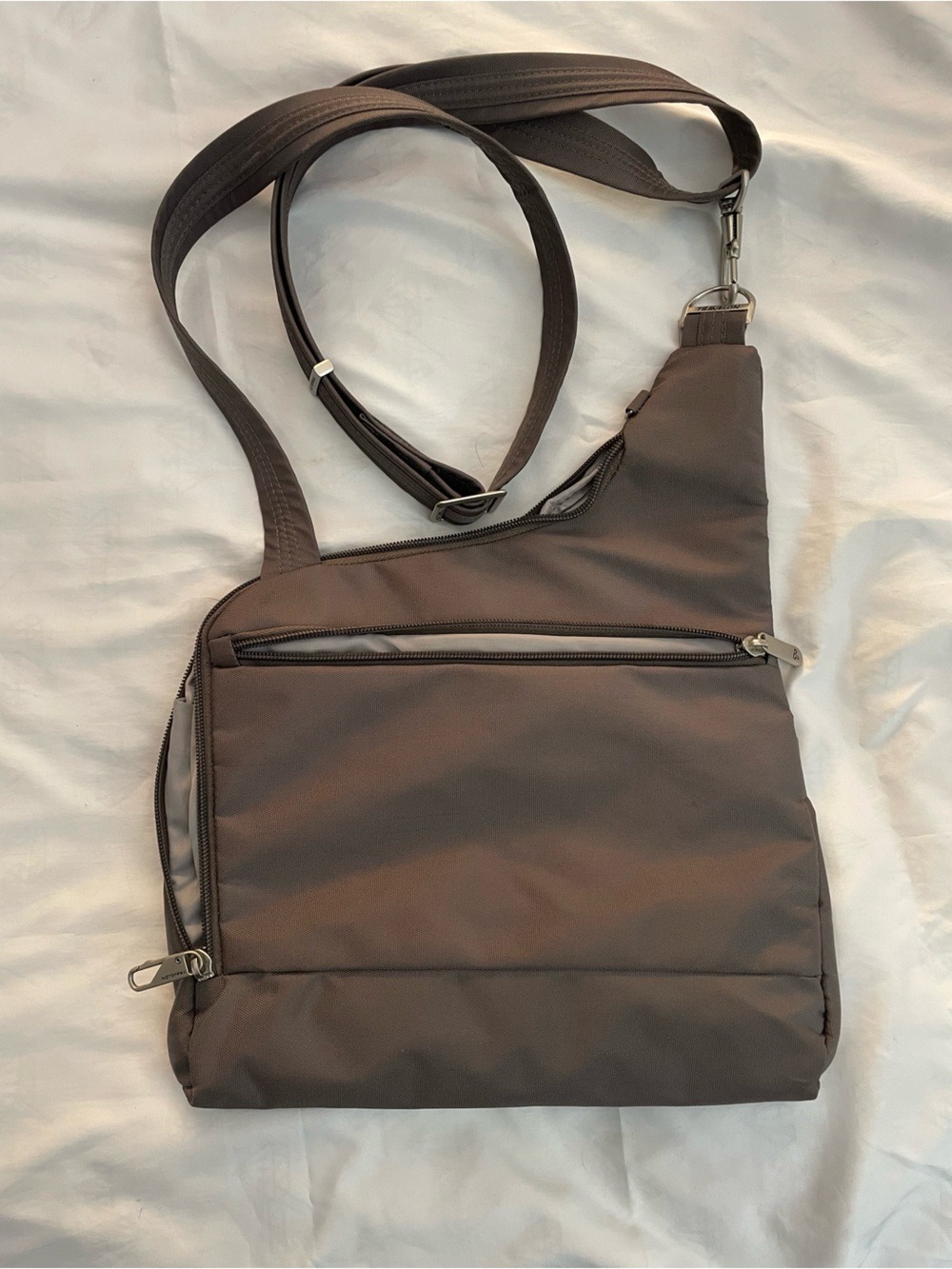 Travelon Anti-Theft Brown Crossbody Sling Bag with Front Flap Pockets - Picture 6 of 7